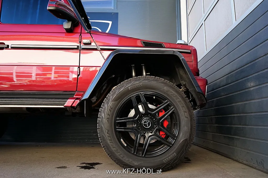 Mercedes-Benz G500 4X4² Image 7